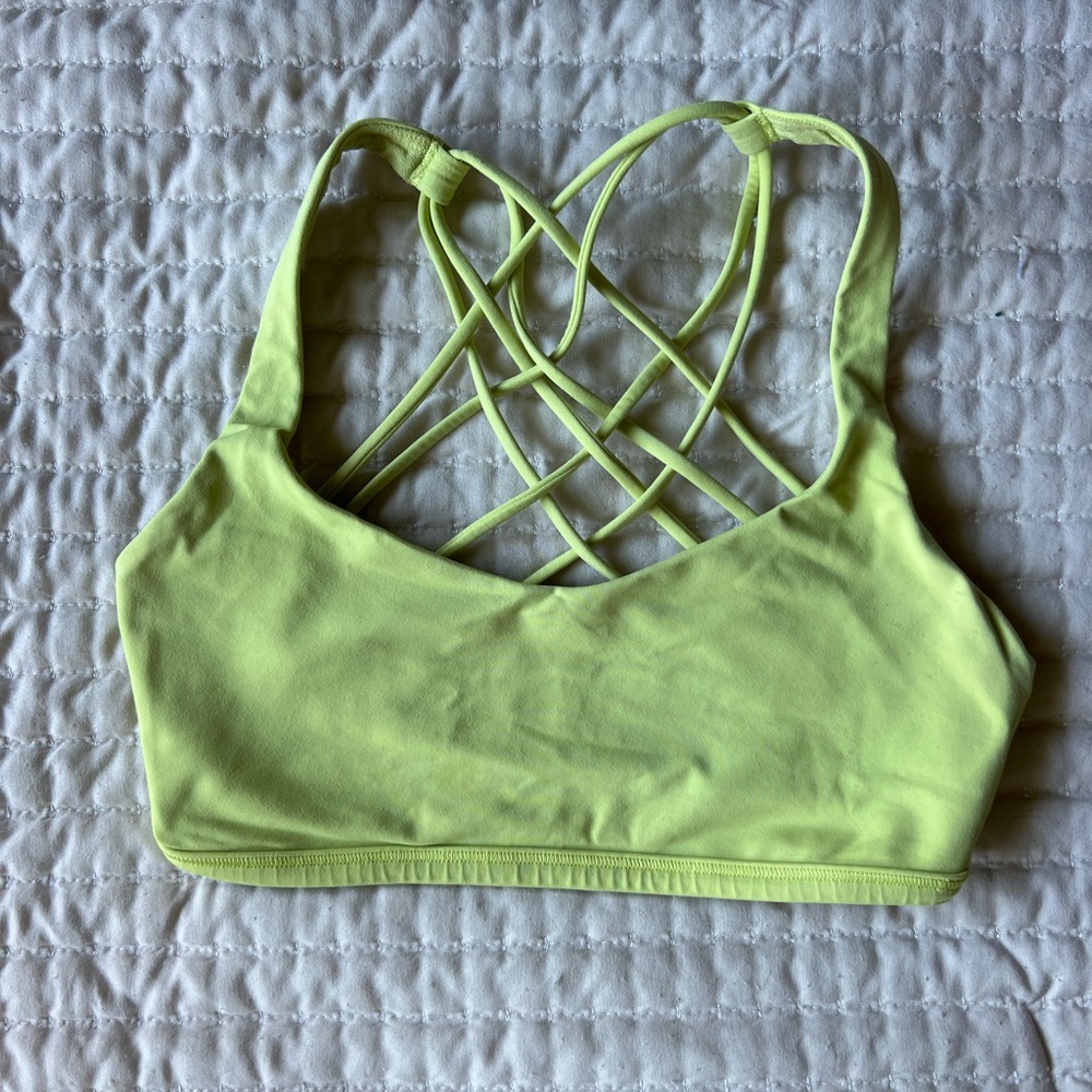 Size 4 Lululemon Sports Bra 💚